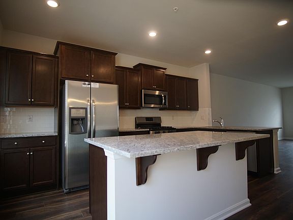 2nd image of 2057 Hinshaw Dr