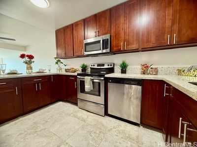 531 Hahaione St APT 4C, Honolulu, HI, 96825