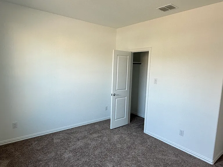 1200 Sassafras Dr — Photo 14