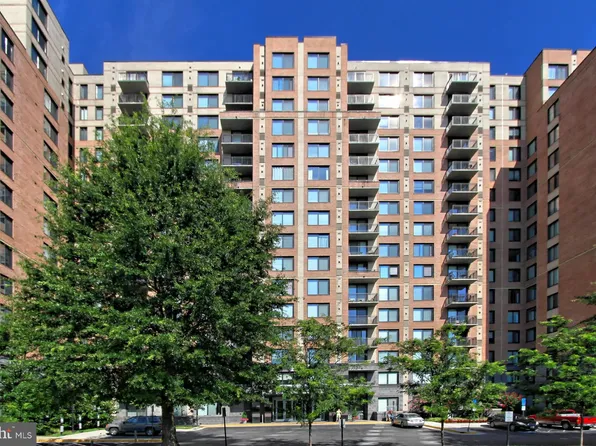 2451 Midtown Ave #109, Alexandria, VA 22302