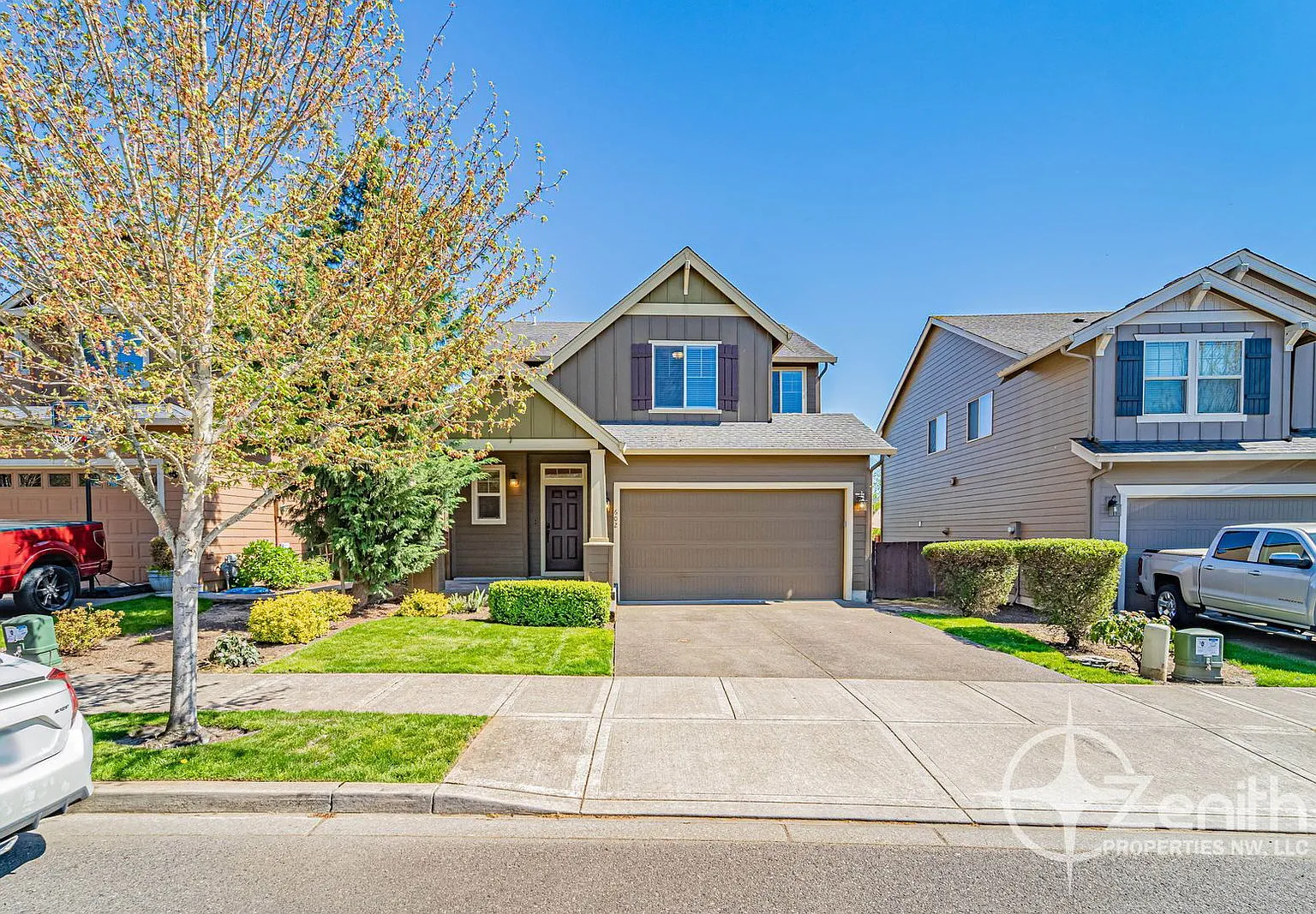 4 bed, 2.5 bath, 1911 sqft, $3,015 — Photo 2