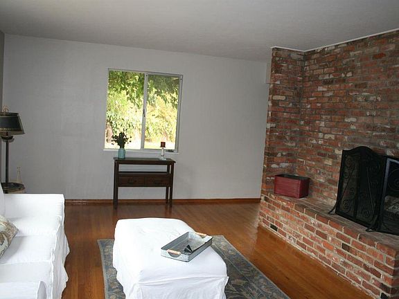 4th image of 5325 Kahala Ct