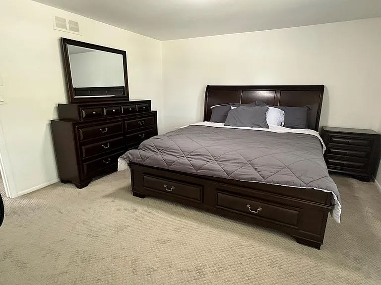 4803 Thorntree Dr — Photo 16
