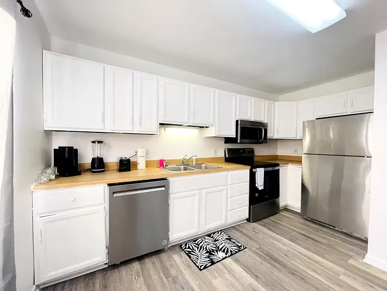 1011 Hunter Ave #6 — Photo 12