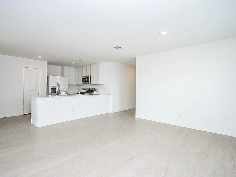 2815 Fountain Woods Dr — Photo 15