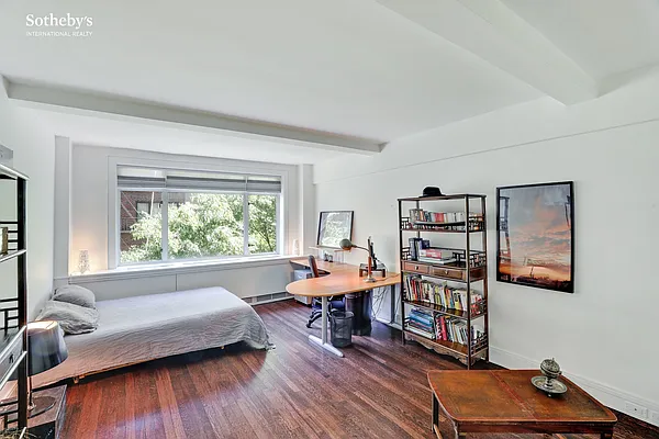 Rented by Sotheby's International Realty | media 7