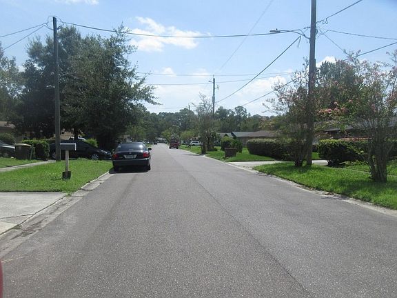 3rd image of 7465 John F Kennedy Dr E