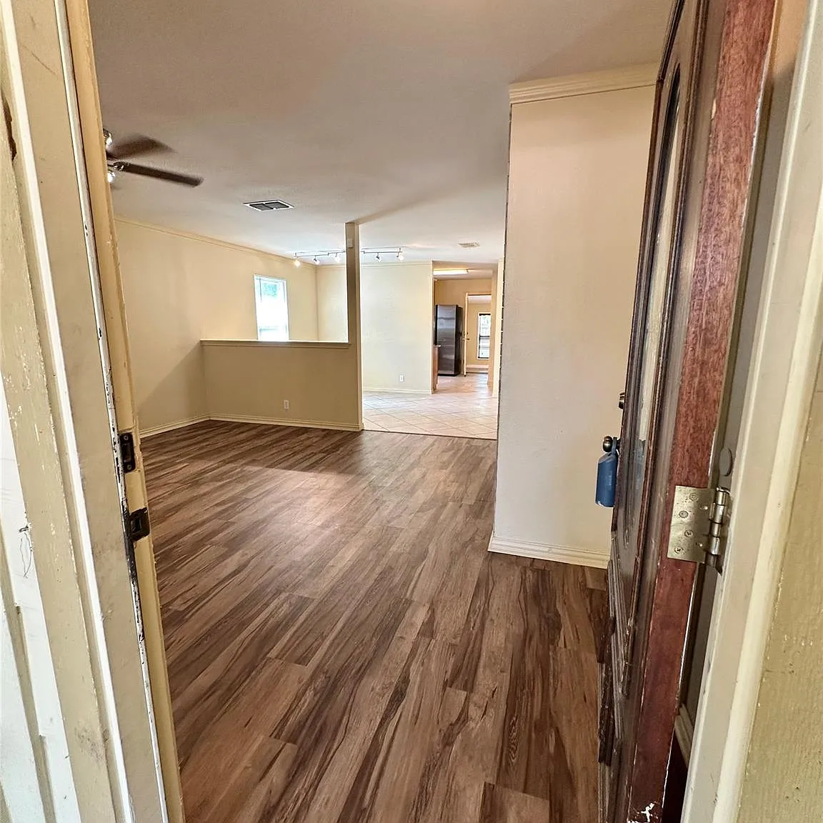 3 bed, 2.0 bath, 1626 sqft, $2,000 — Photo 4
