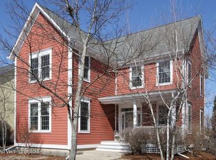 1438 Thimbleweed Rd, Grayslake, IL 60030