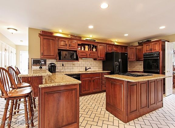 4th image of 1439 W Bonita Ave