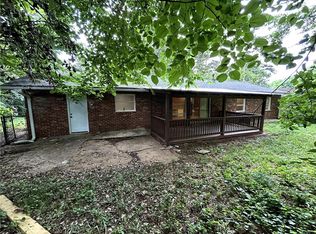 3742 Rockbridge Rd, Stone Mountain, GA 30083