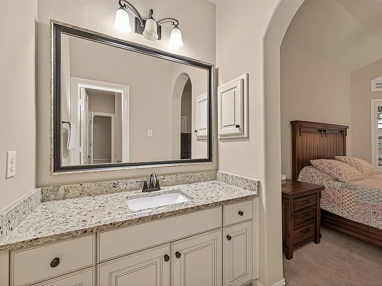 3835 Dortmund Dr — Photo 37