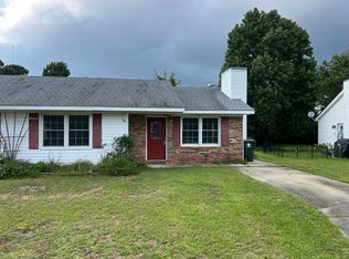 155 Bayberry Rd #B, Newport, NC 28570