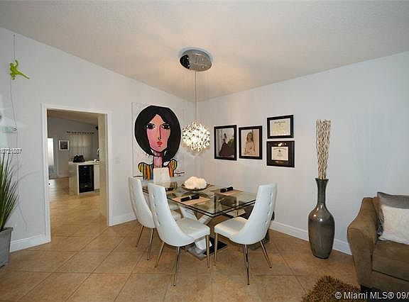 3rd image of 2714 W 74th St #2714