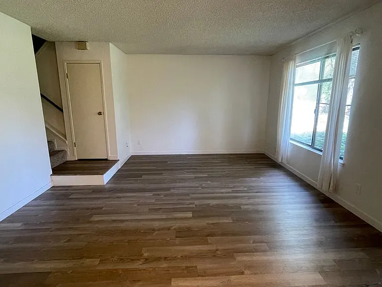 1144 Callas Ln #2 — Photo 4