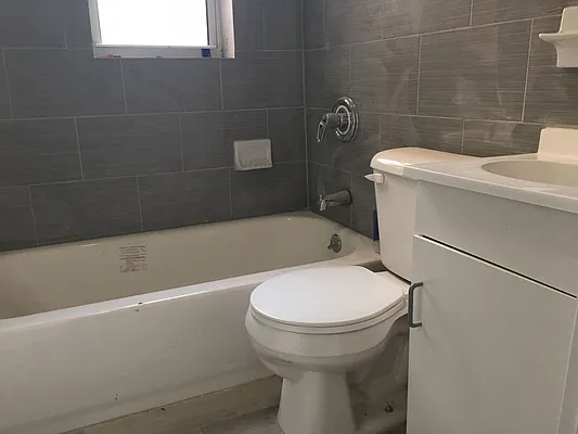 Rented by Premier Metro Realty Corp | media 36