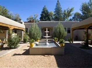 1437 Bishops Lodge Rd, Santa Fe, NM 87506