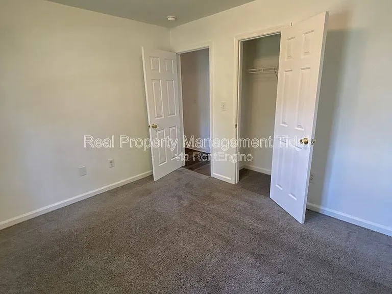 5048 Queen St — Photo 19