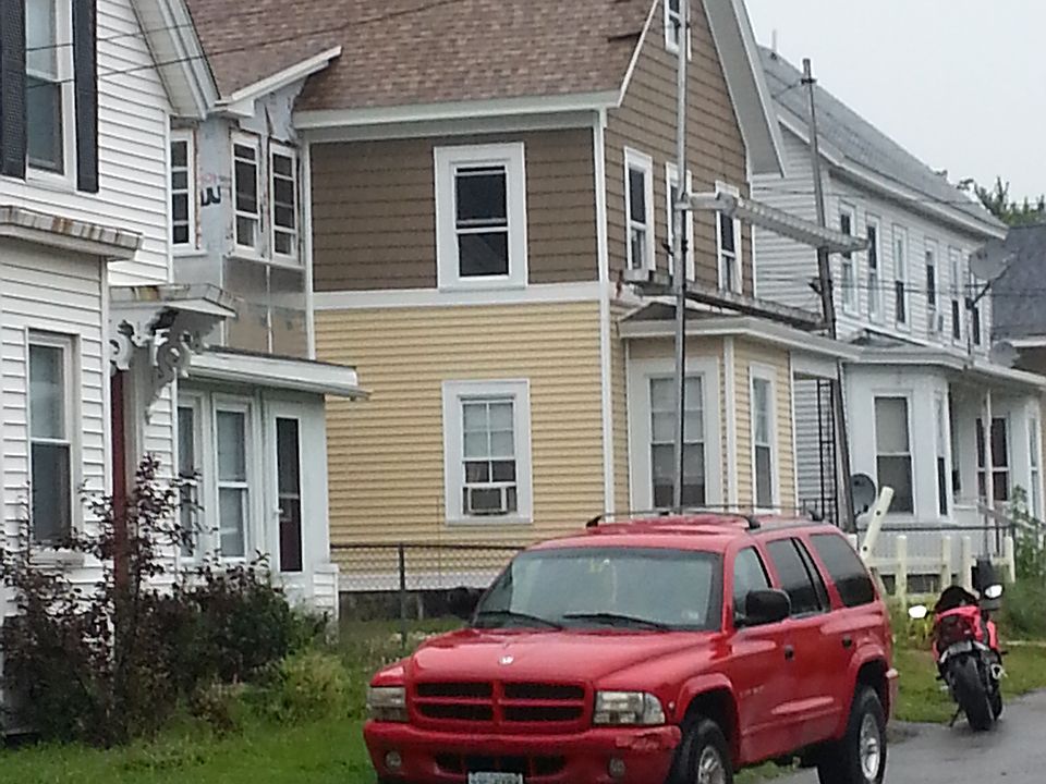 2nd image of 32 Spalding St