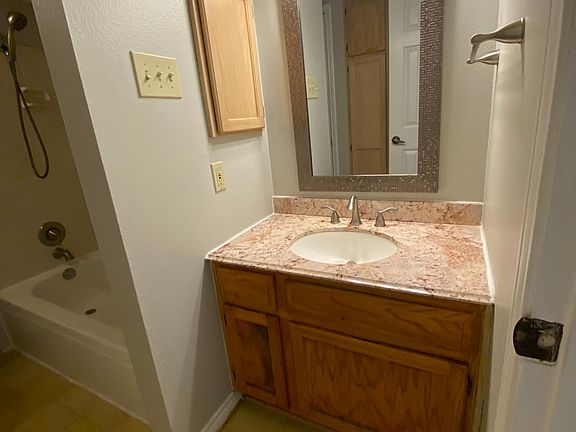 5th image of 1504 Lincoln Way APT 227