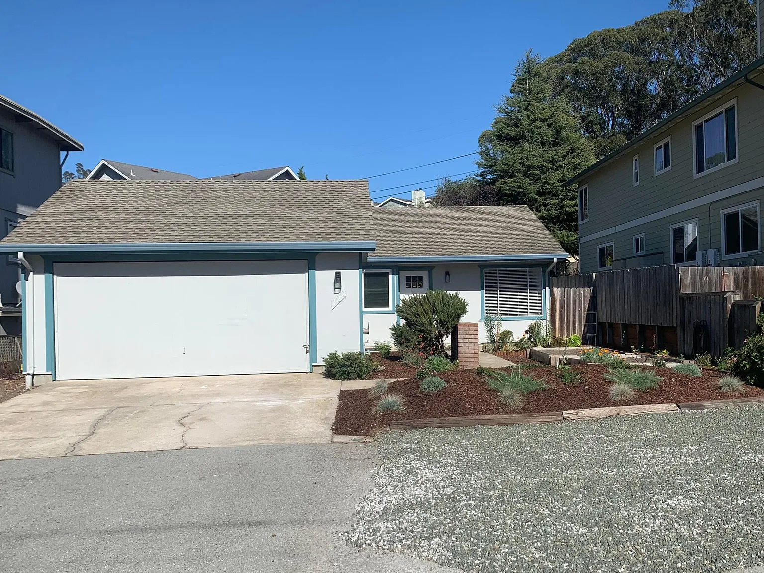 122 Madrona Ave — Photo 1