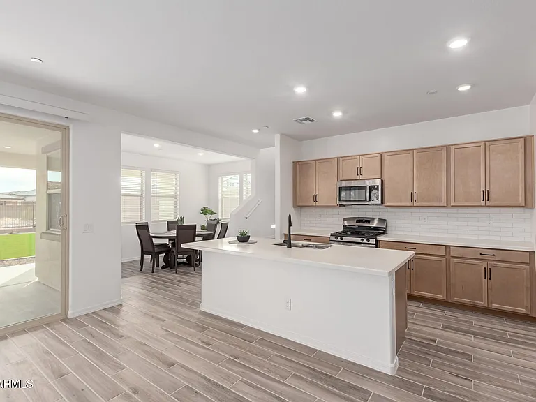 21283 W Edgemont Ave — Photo 8