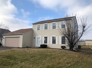 909 Fieldside Ln, Aurora, IL 60504