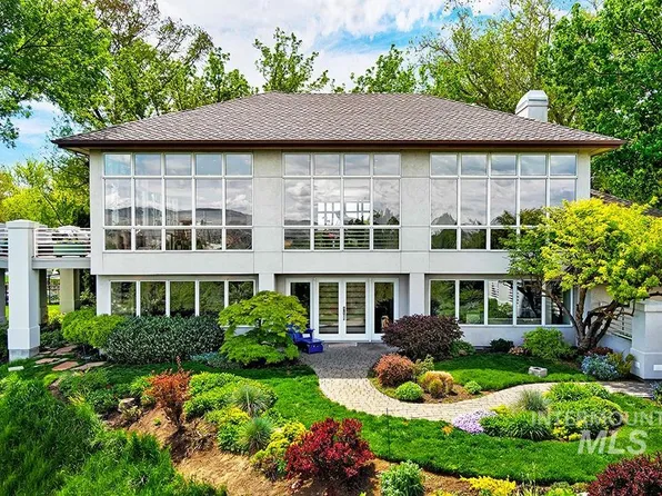 145 W Dover Ln, Boise, ID 83705