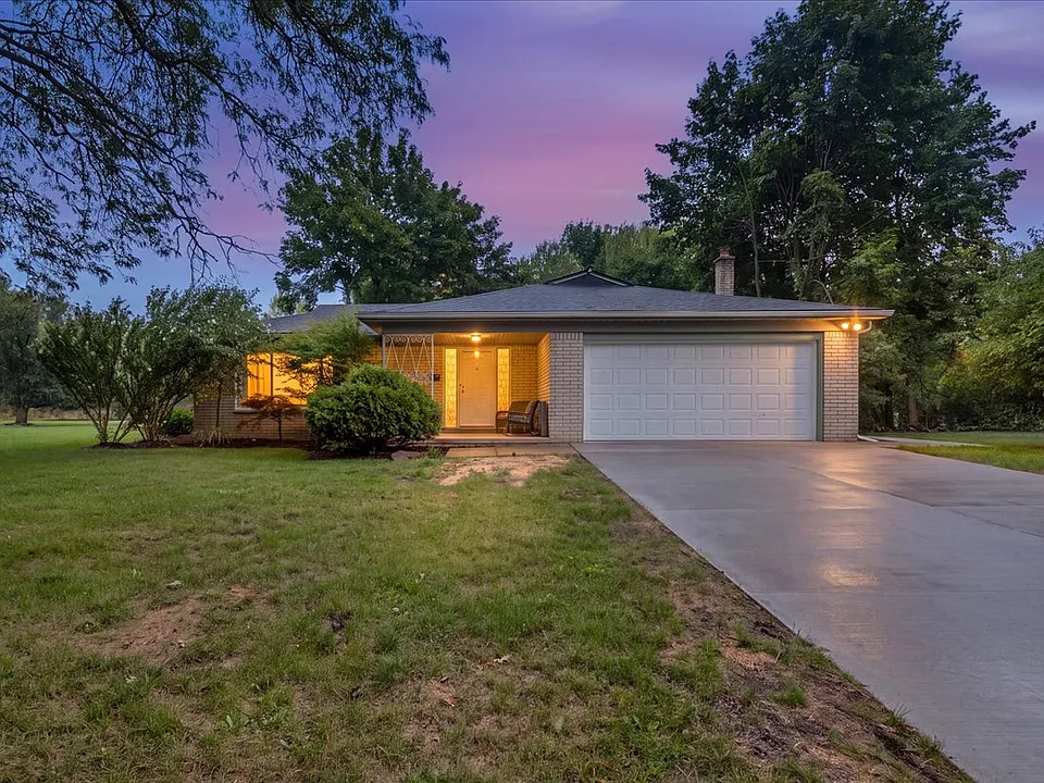 19230 Red Maple Ct