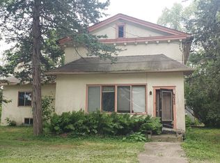 6625 Augusta Rd, Chaska, MN 55318