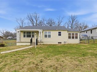 506 E Wimer St, Knob Noster, MO 65336