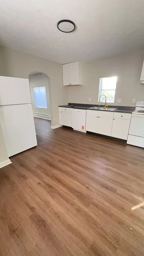For Rent: 424 S Elliott St. 2 Bedroom, 1 Bath Home! Coming Soon! Covered Front Porch! — Photo 4