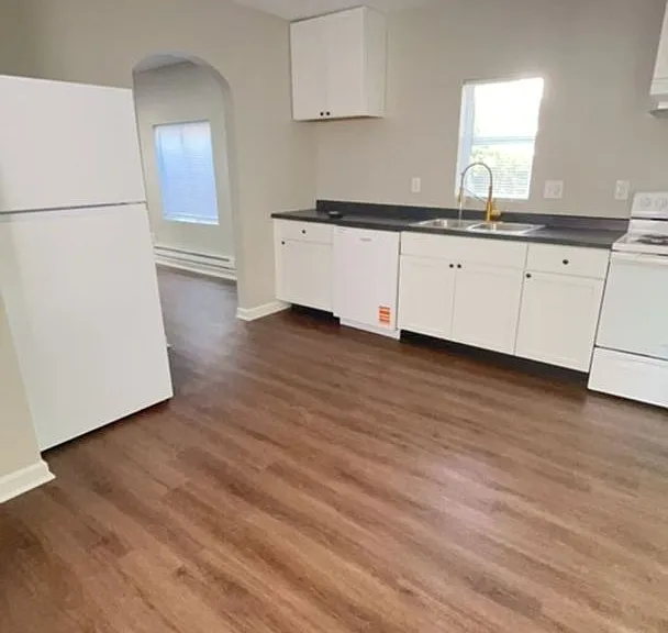 424 S Elliott St — Photo 3