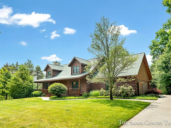 2nd image of 12203 Oakridge Ct