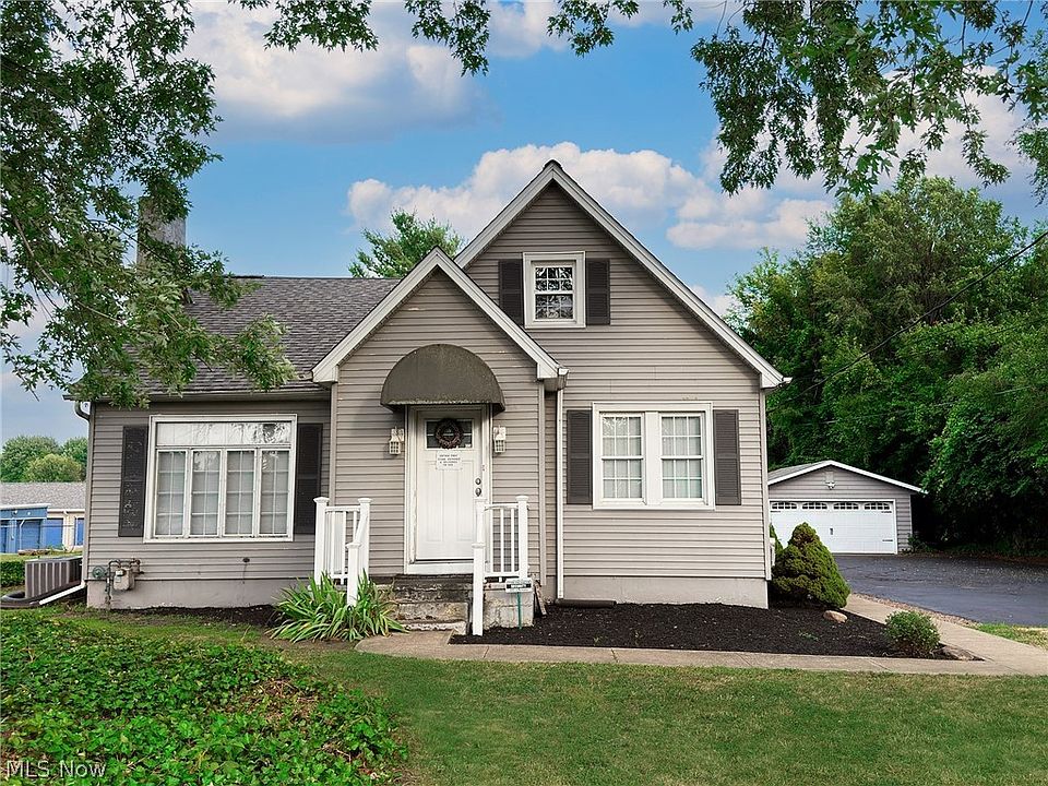 1st image of 2584 N Ridge Rd