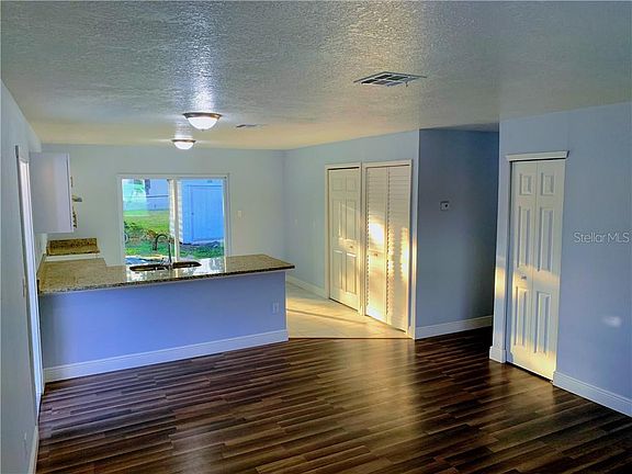 5th image of 4807 S 88th St