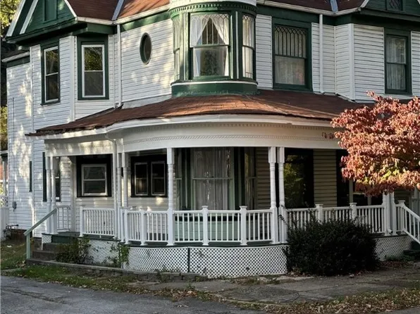 523 Broadway Ave, Wellsville, OH 43968
