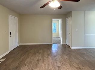 126 Tracey Ln, Dallas, GA 30132