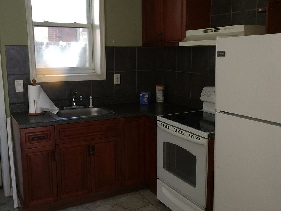 2nd image of 1733 S Taylor St