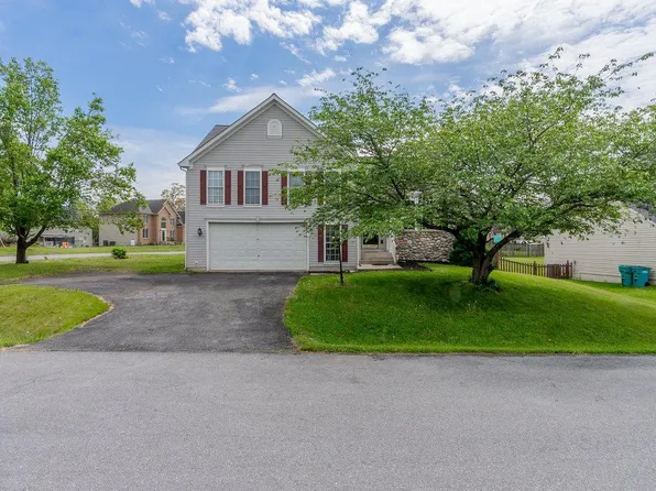 11400 Rolling Green Pl, Hagerstown, MD 21742