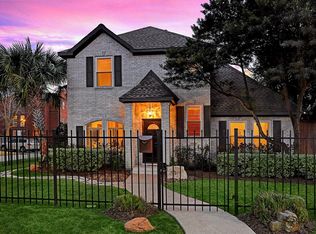 5301 Blossom St, Houston, TX 77007