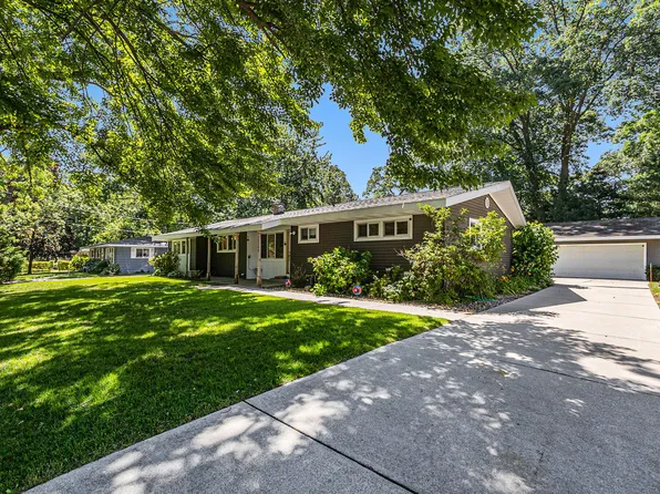 15142 Echo Ct, Spring Lake, MI 49456