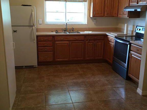 2nd image of 1202 Riverbreeze Blvd