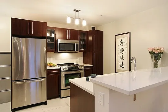 302 2nd St #7C — Photo 2