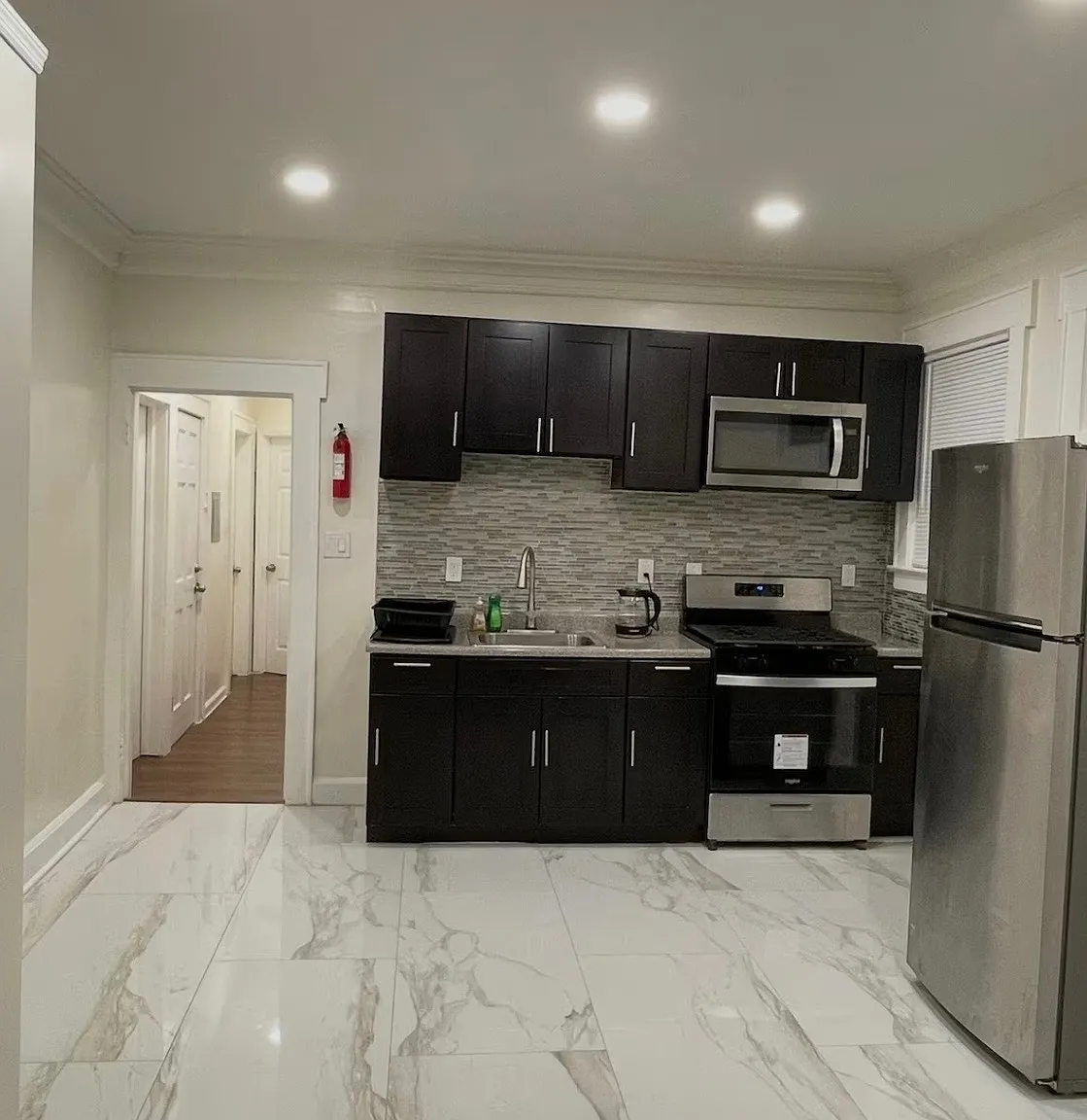 151 Mapes Ave — Photo 4