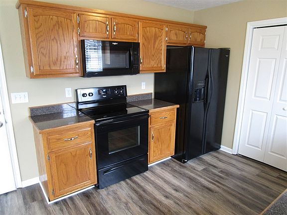 5th image of 3892 Benjamin Dr