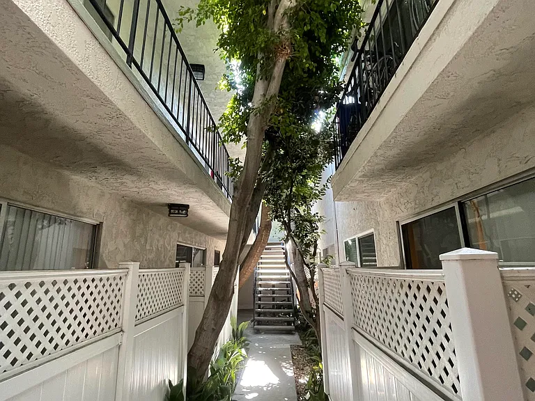 11970 Iowa Ave — Photo 1