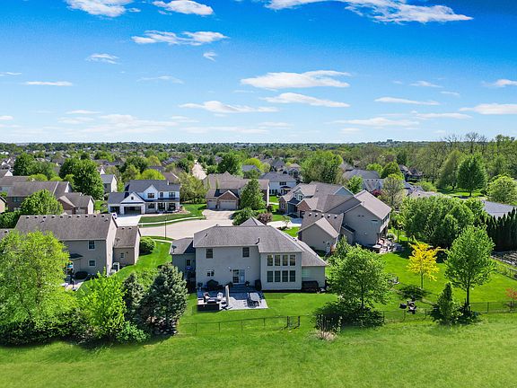 5th image of 2704 Vrooman Ct
