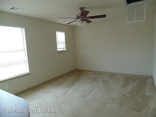 2nd image of 5413 Roosevelt Ave #B