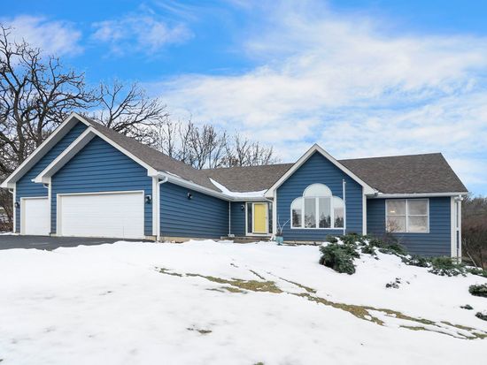 1438 Westwood Trl, Woodstock, IL 60098